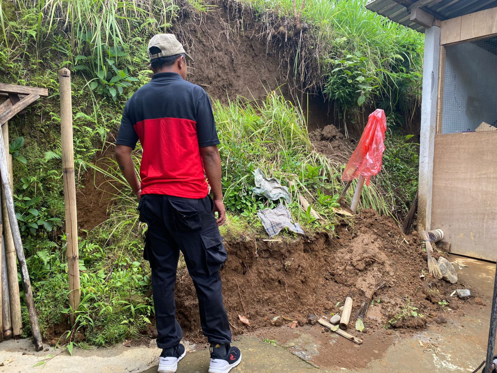 Tanah Longsor di Banjar Auman, Desa Pelaga, Kecamatan Petang Tanggal 05 Maret 2024